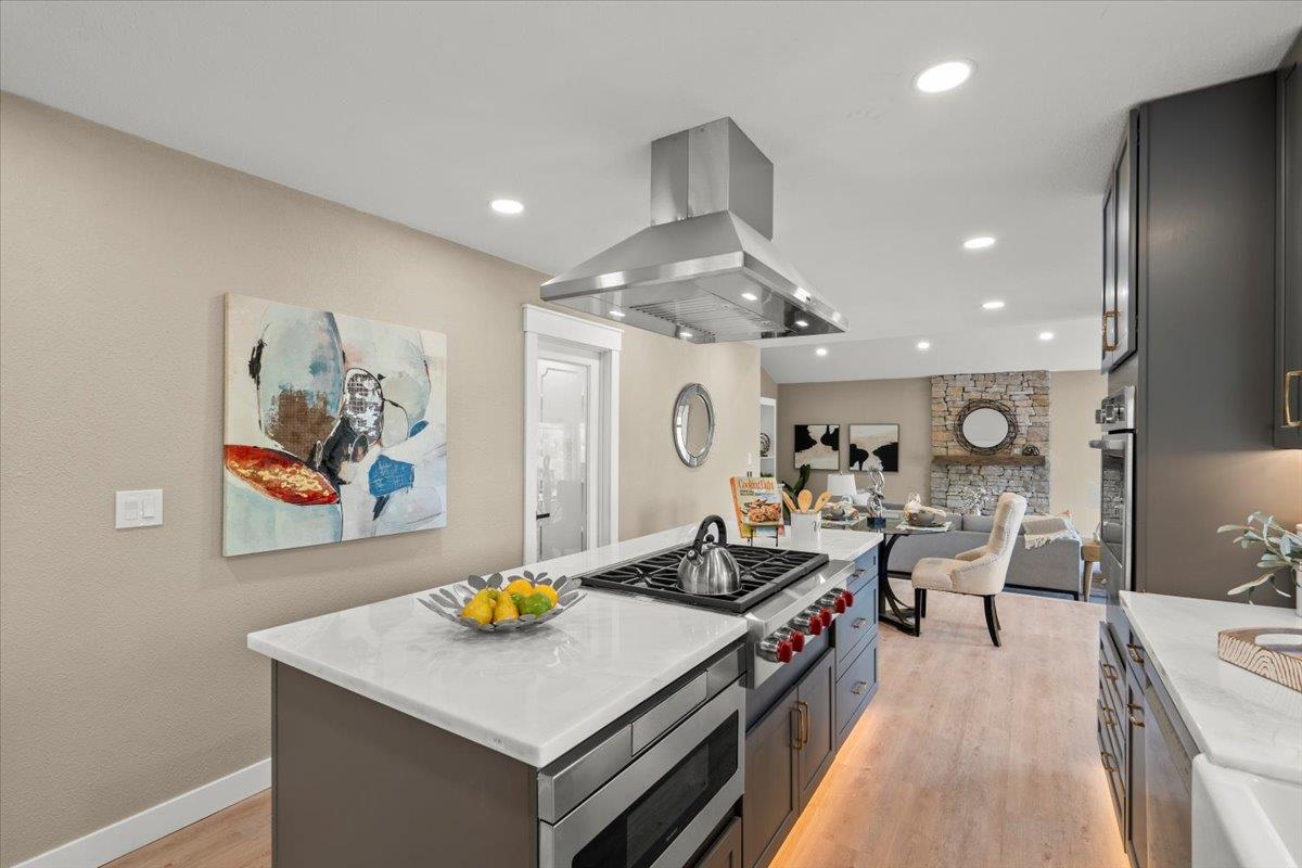 Detail Gallery Image 11 of 46 For 16385 Jackson Oaks Dr, Morgan Hill,  CA 95037 - 5 Beds | 2/1 Baths