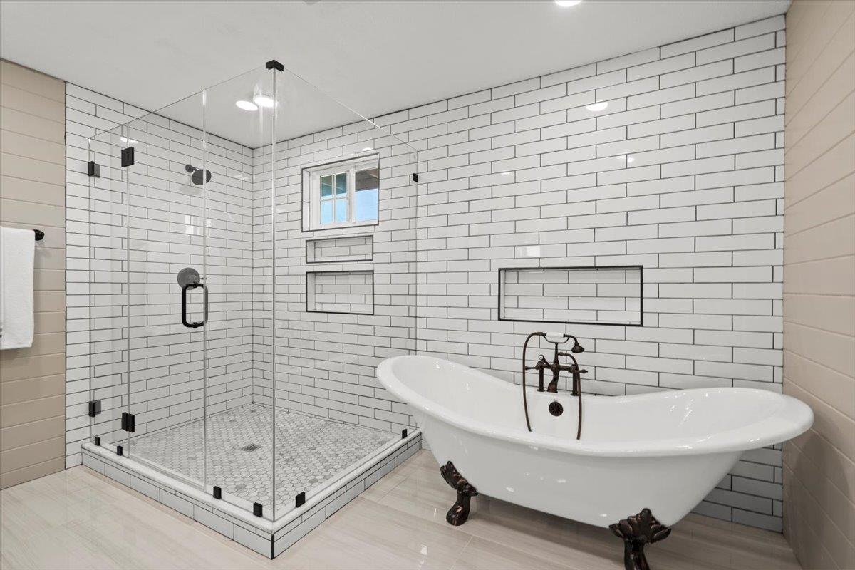 Detail Gallery Image 25 of 46 For 16385 Jackson Oaks Dr, Morgan Hill,  CA 95037 - 5 Beds | 2/1 Baths