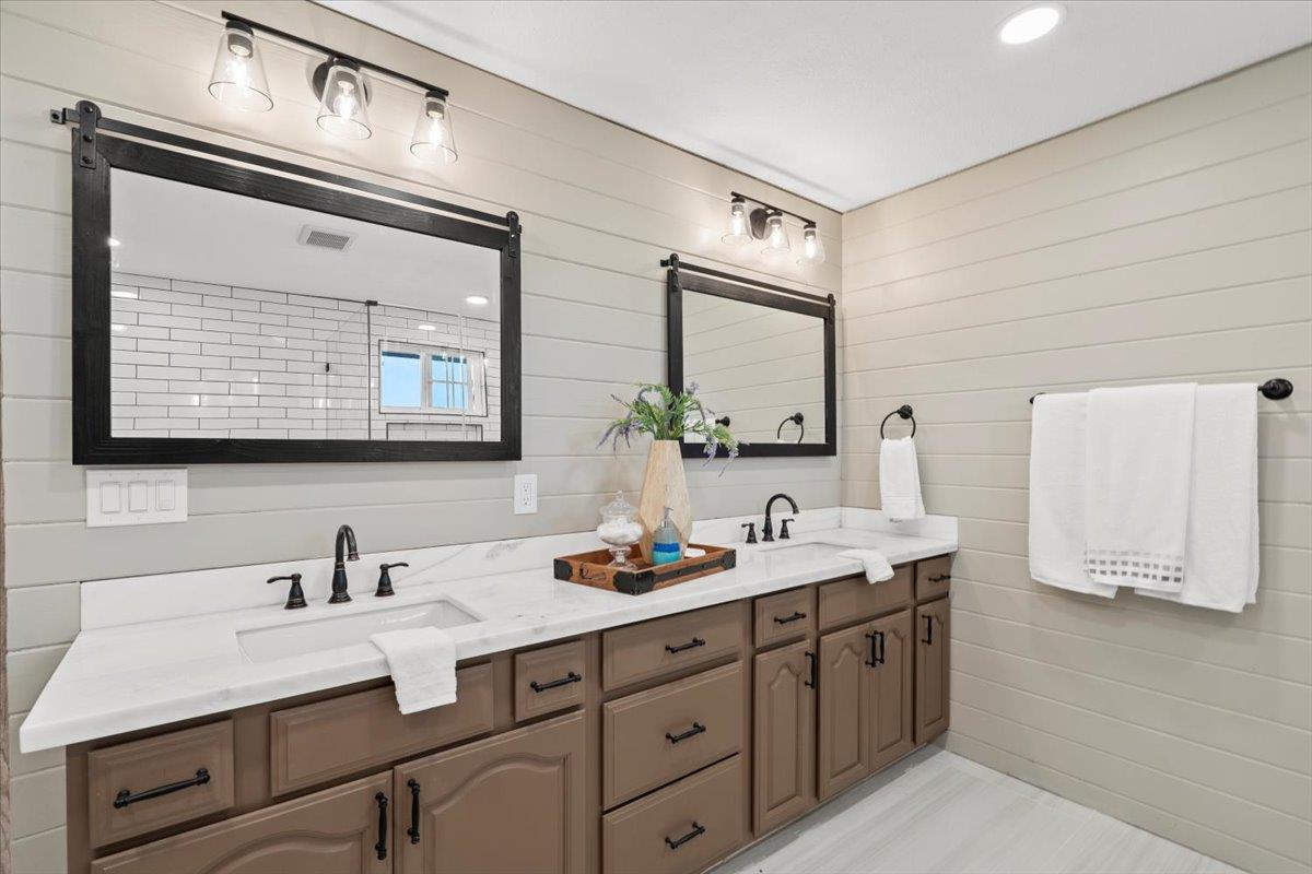 Detail Gallery Image 26 of 46 For 16385 Jackson Oaks Dr, Morgan Hill,  CA 95037 - 5 Beds | 2/1 Baths