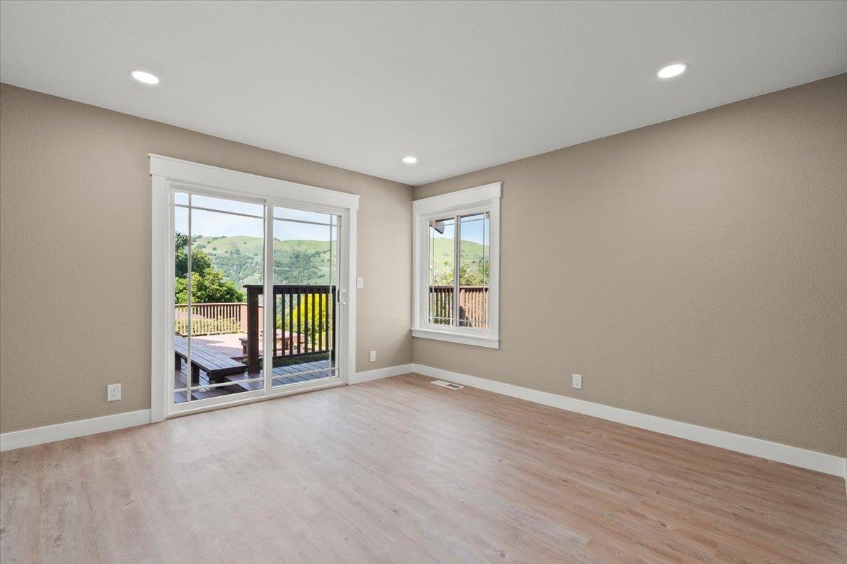 Detail Gallery Image 28 of 46 For 16385 Jackson Oaks Dr, Morgan Hill,  CA 95037 - 5 Beds | 2/1 Baths