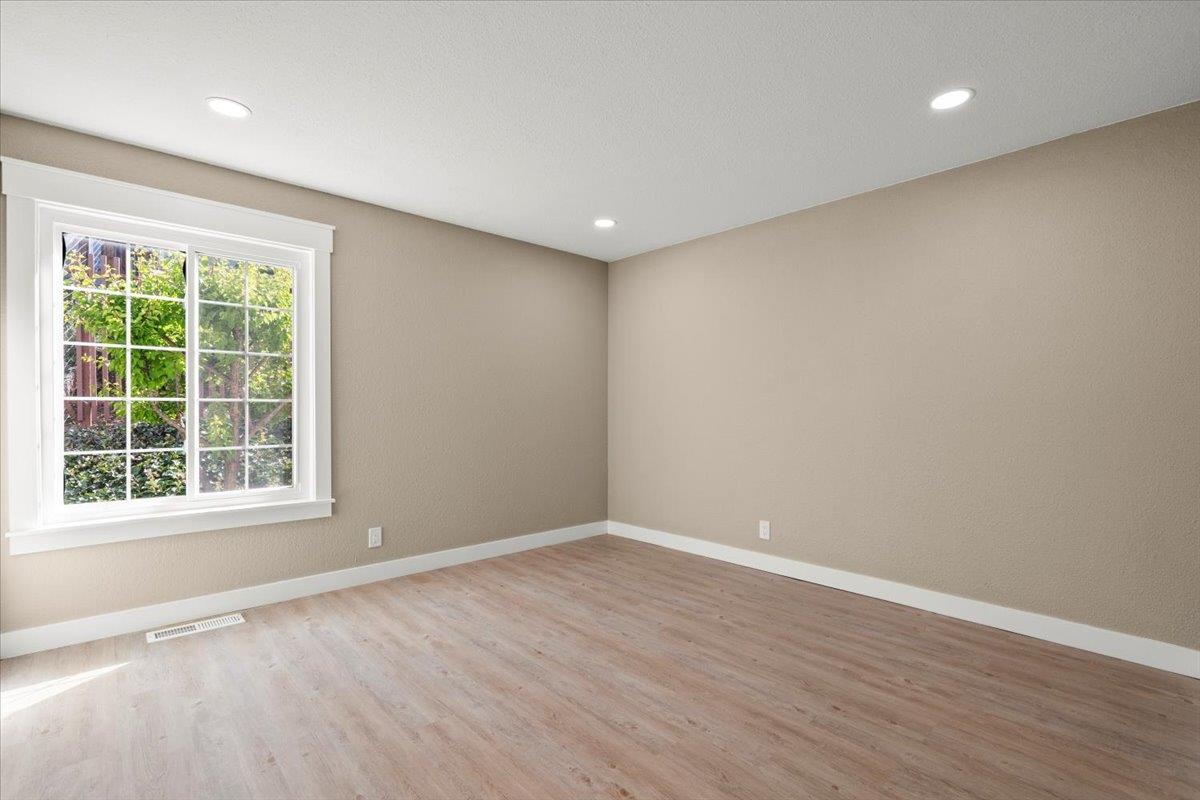 Detail Gallery Image 29 of 46 For 16385 Jackson Oaks Dr, Morgan Hill,  CA 95037 - 5 Beds | 2/1 Baths