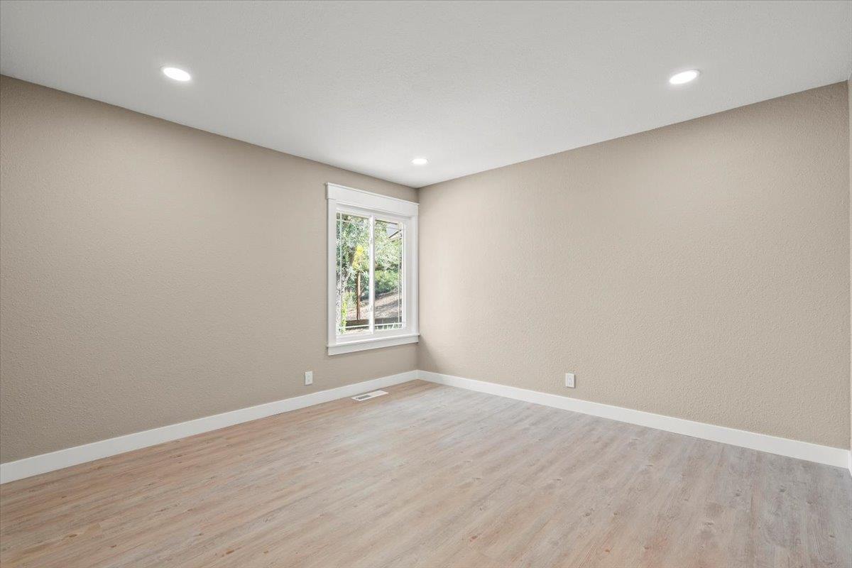 Detail Gallery Image 31 of 46 For 16385 Jackson Oaks Dr, Morgan Hill,  CA 95037 - 5 Beds | 2/1 Baths