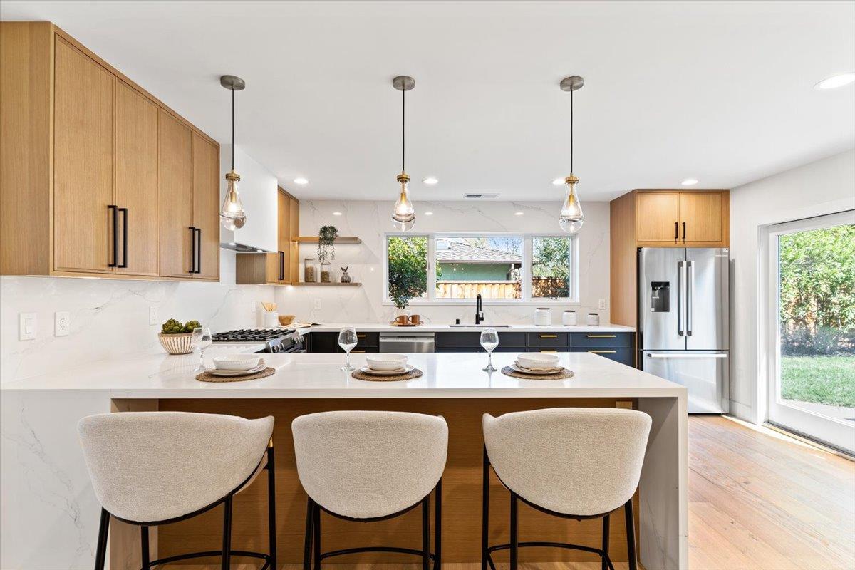 Detail Gallery Image 10 of 32 For 15640 Gardenia Way, Los Gatos,  CA 95032 - 3 Beds | 2 Baths