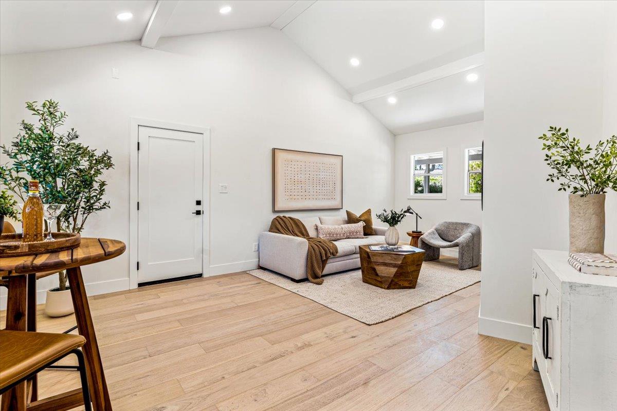 Detail Gallery Image 15 of 32 For 15640 Gardenia Way, Los Gatos,  CA 95032 - 3 Beds | 2 Baths