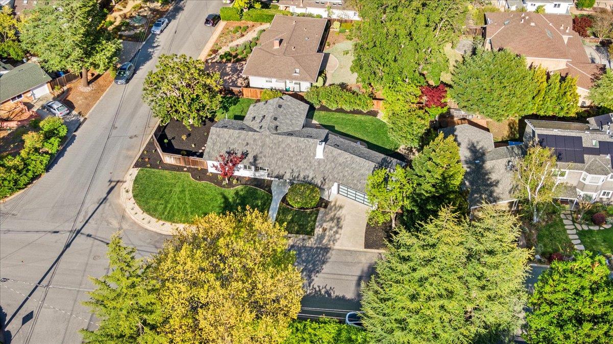 Detail Gallery Image 30 of 32 For 15640 Gardenia Way, Los Gatos,  CA 95032 - 3 Beds | 2 Baths