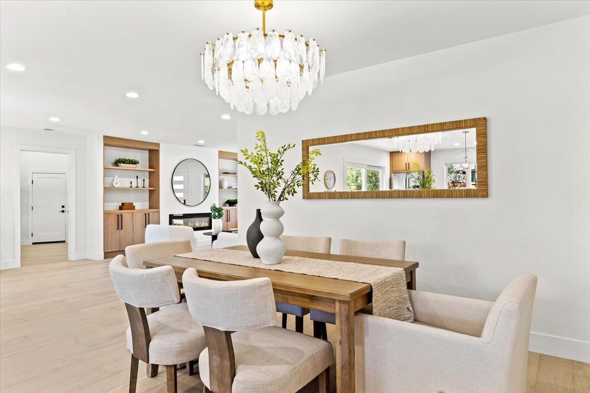 Detail Gallery Image 9 of 32 For 15640 Gardenia Way, Los Gatos,  CA 95032 - 3 Beds | 2 Baths