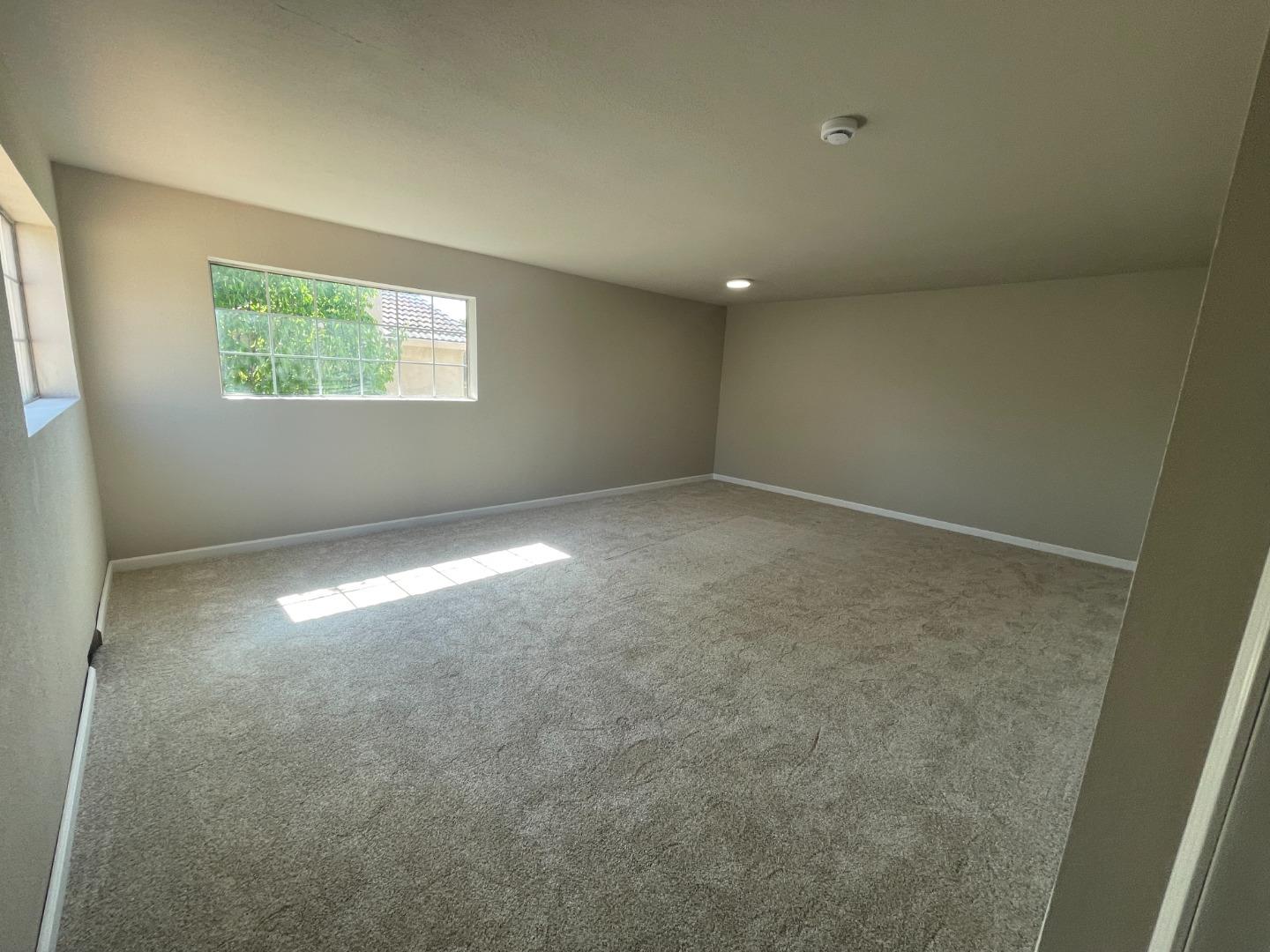 Detail Gallery Image 16 of 33 For 1005 Legend Cir, Vallejo,  CA 94591 - 5 Beds | 3 Baths