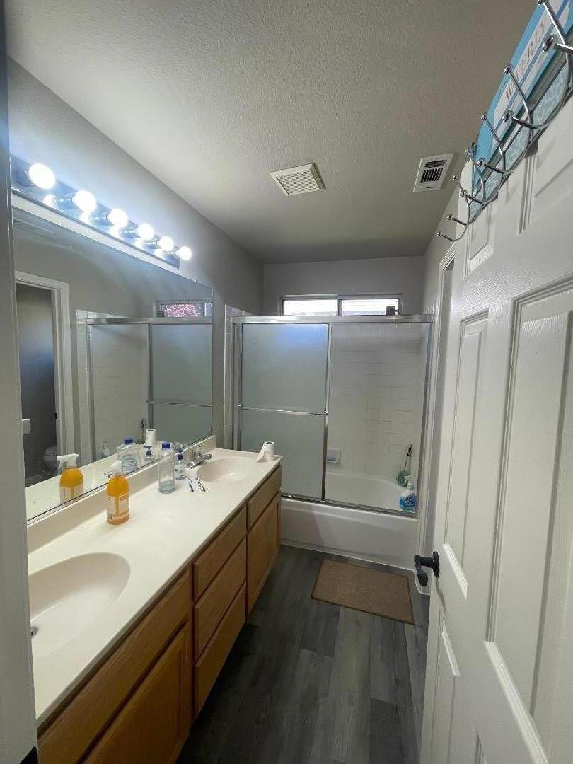 Detail Gallery Image 18 of 33 For 1005 Legend Cir, Vallejo,  CA 94591 - 5 Beds | 3 Baths