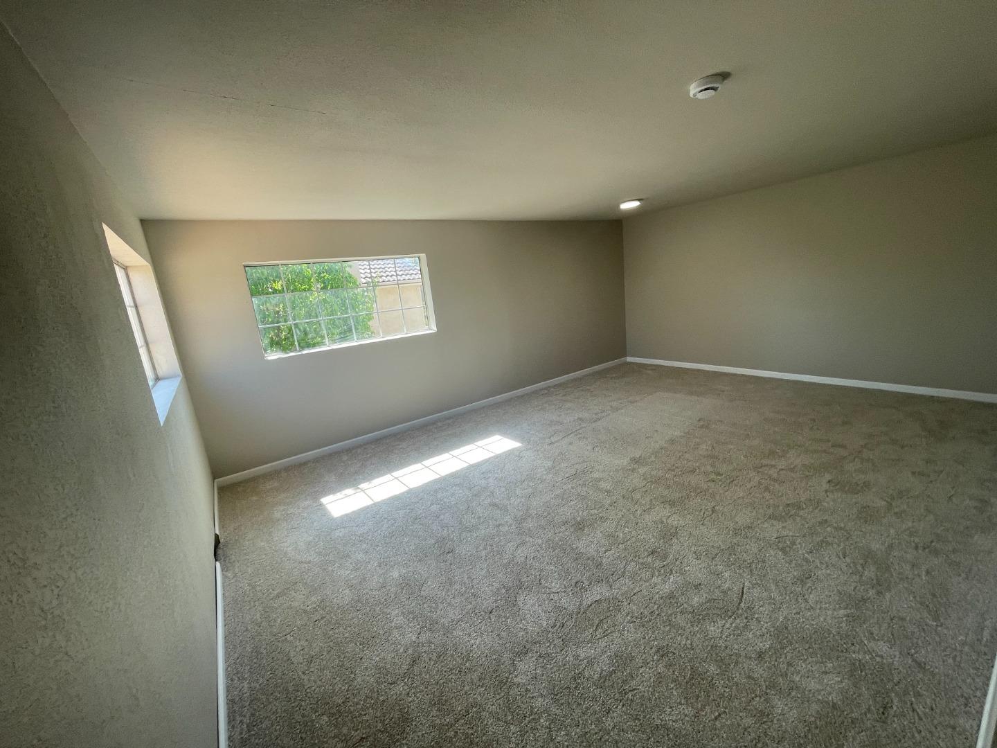 Detail Gallery Image 21 of 33 For 1005 Legend Cir, Vallejo,  CA 94591 - 5 Beds | 3 Baths