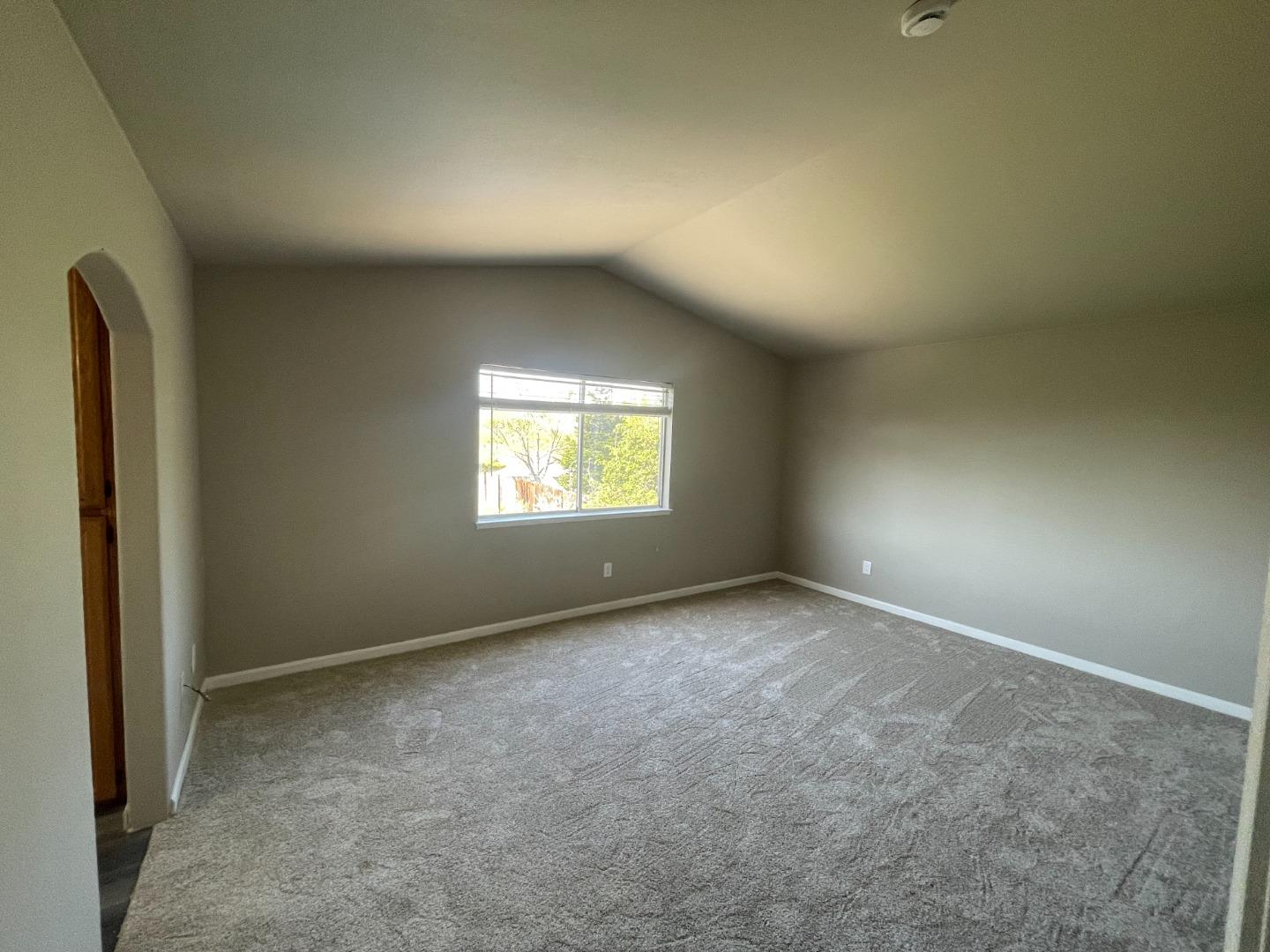 Detail Gallery Image 23 of 33 For 1005 Legend Cir, Vallejo,  CA 94591 - 5 Beds | 3 Baths