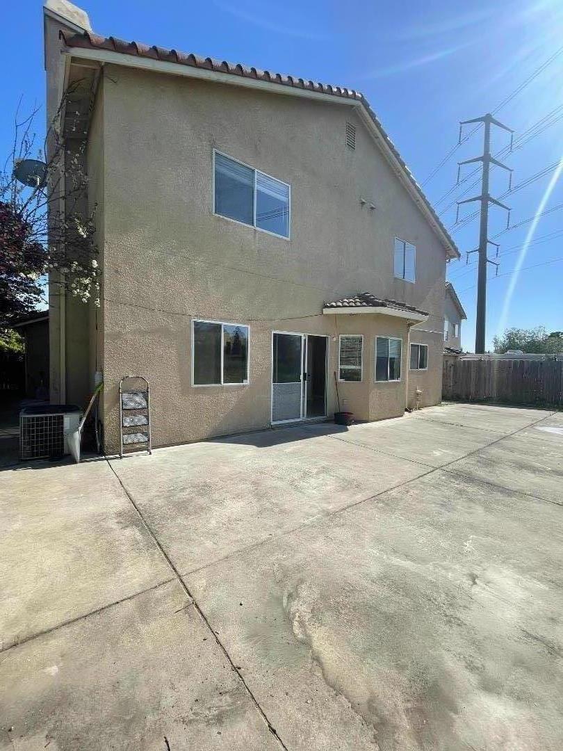 Detail Gallery Image 30 of 33 For 1005 Legend Cir, Vallejo,  CA 94591 - 5 Beds | 3 Baths