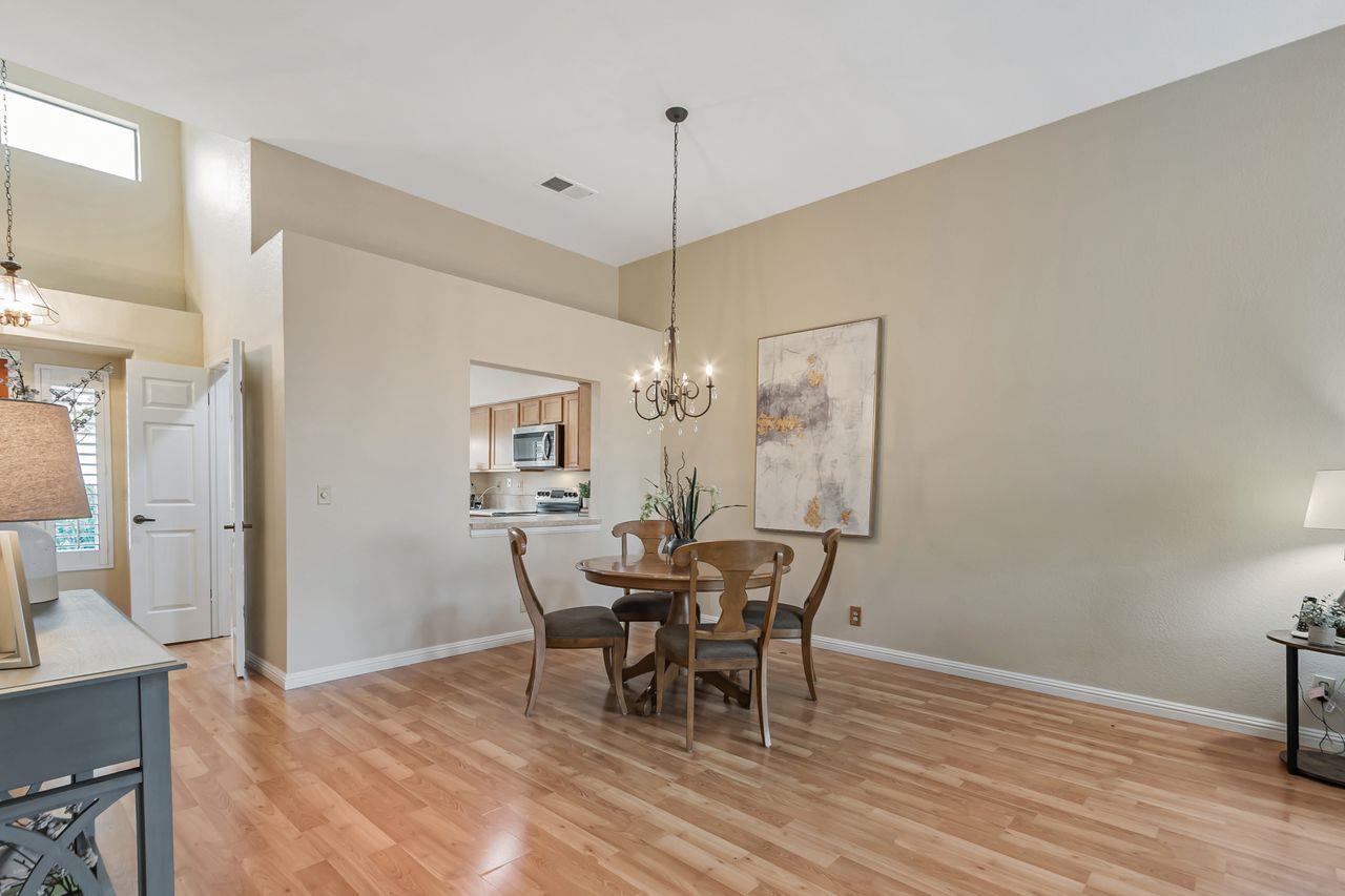Detail Gallery Image 6 of 48 For 7522 Deveron Ct, San Jose,  CA 95135 - 2 Beds | 2 Baths
