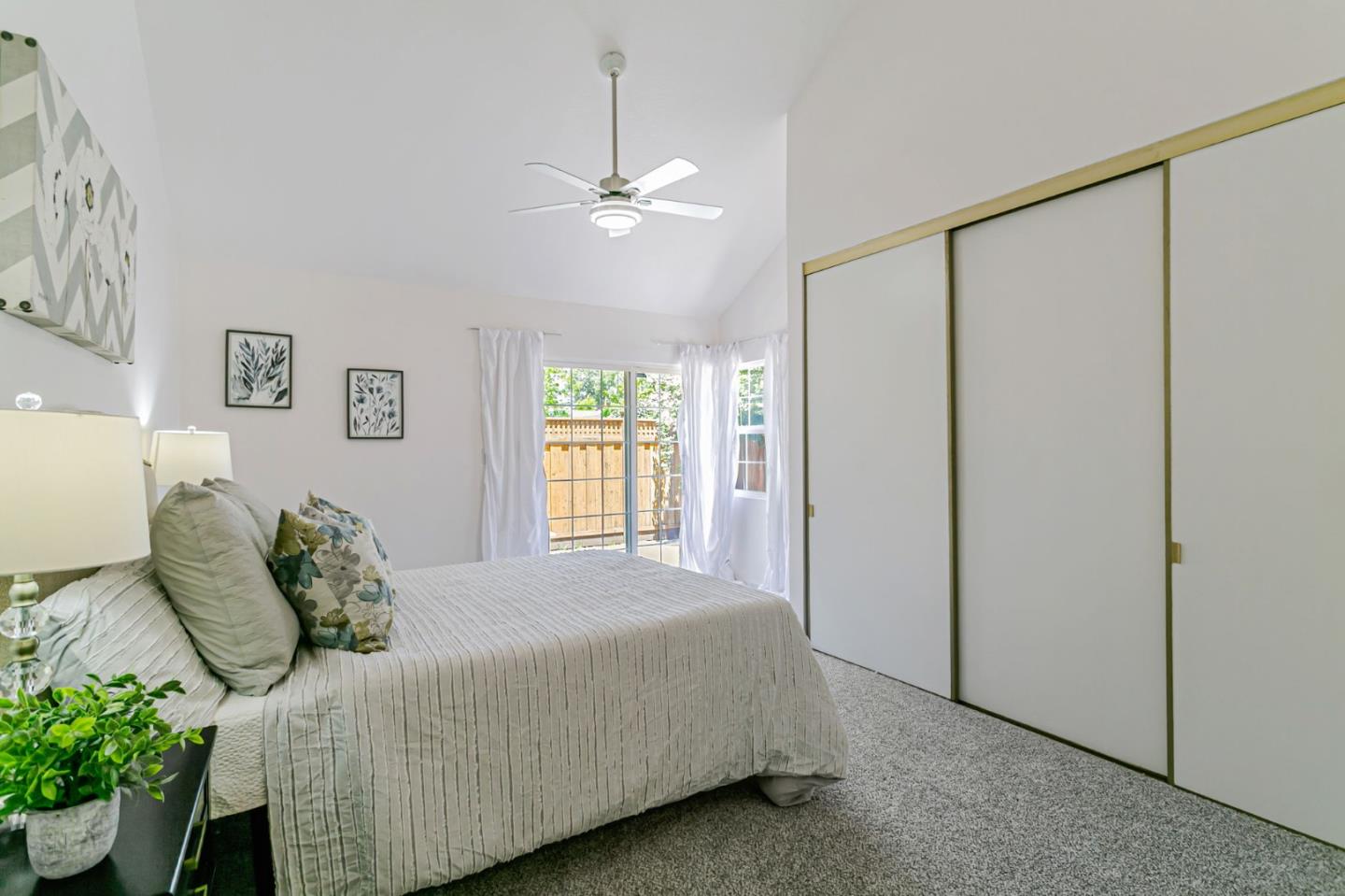 Detail Gallery Image 13 of 26 For 274 Los Palmos Way, San Jose,  CA 95119 - 4 Beds | 2 Baths