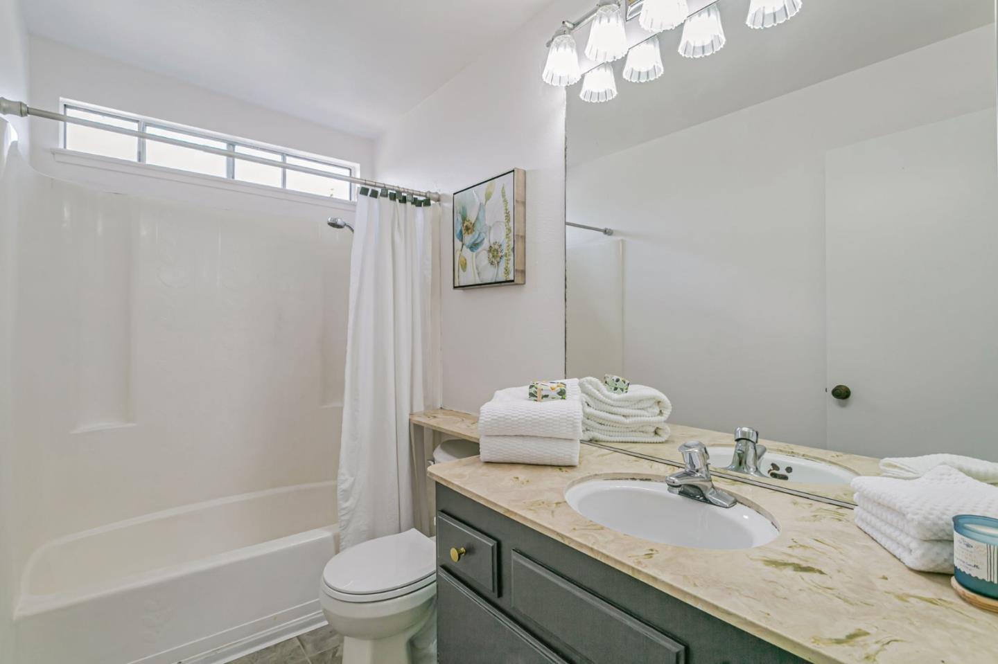 Detail Gallery Image 23 of 26 For 274 Los Palmos Way, San Jose,  CA 95119 - 4 Beds | 2 Baths