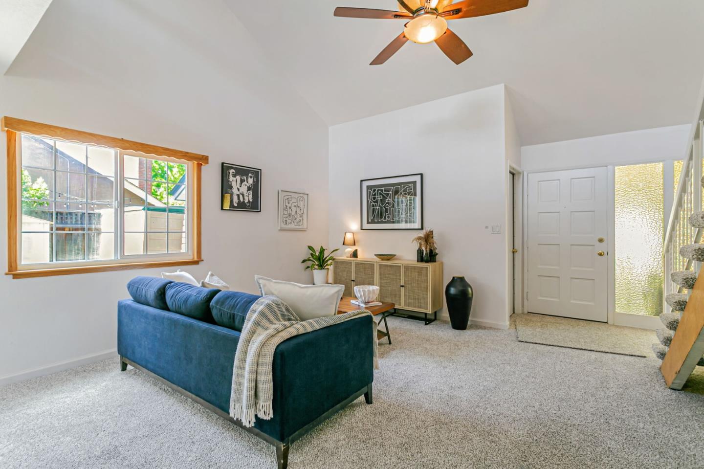 Detail Gallery Image 5 of 26 For 274 Los Palmos Way, San Jose,  CA 95119 - 4 Beds | 2 Baths
