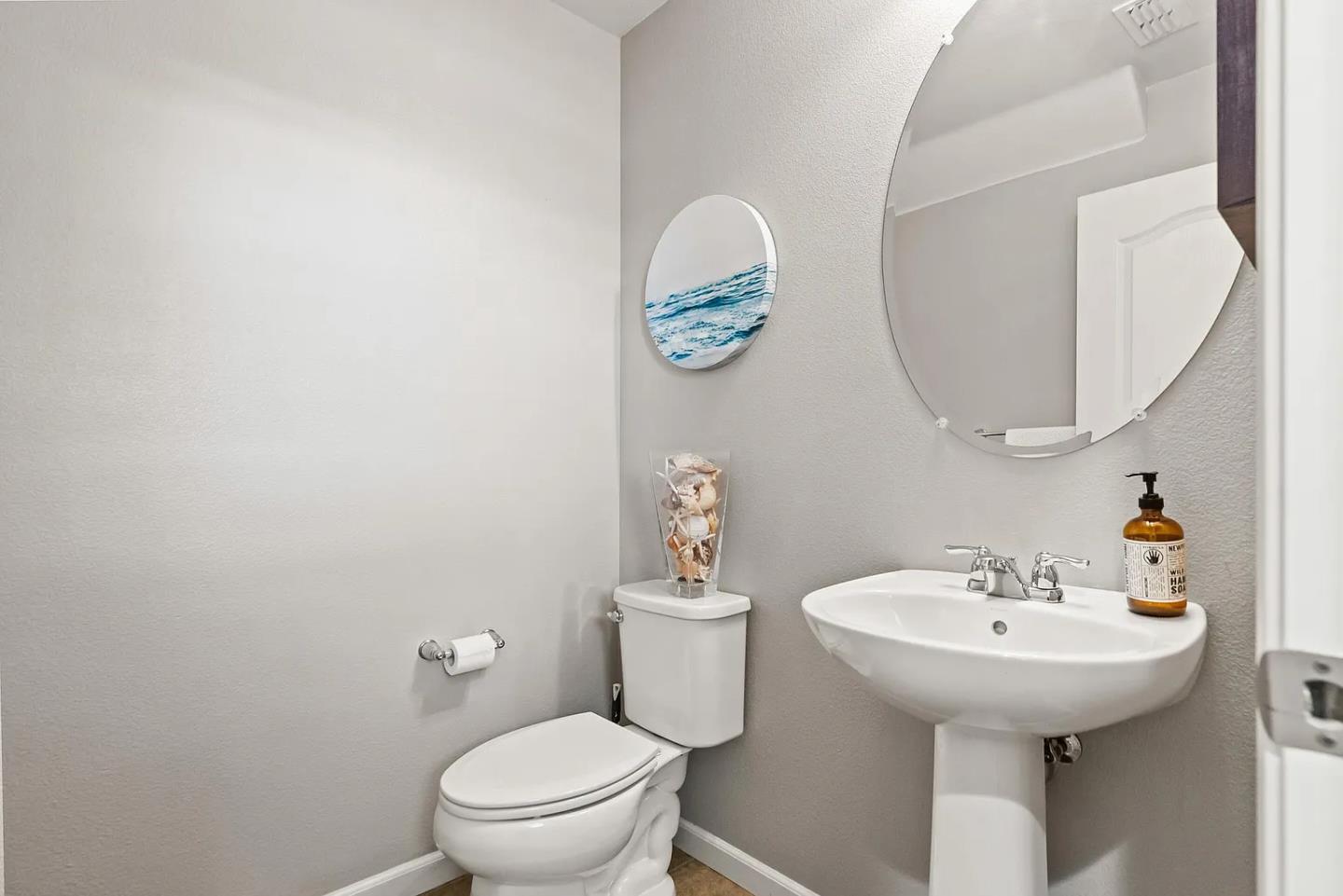 Detail Gallery Image 15 of 31 For 121 Lusitano, Gilroy,  CA 95020 - 3 Beds | 2 Baths