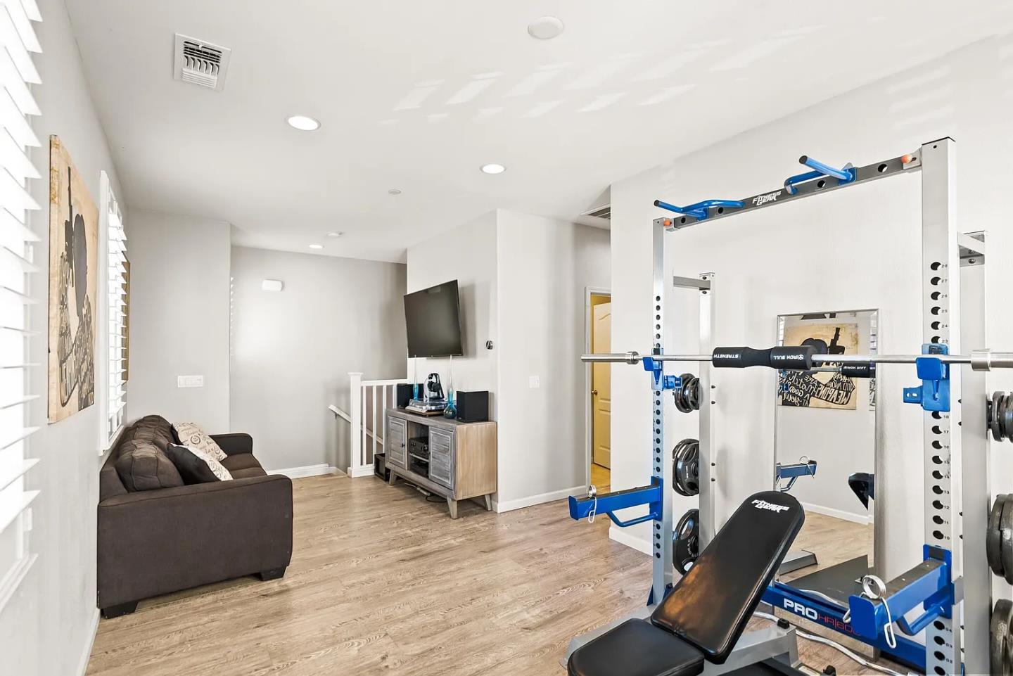 Detail Gallery Image 18 of 31 For 121 Lusitano, Gilroy,  CA 95020 - 3 Beds | 2 Baths