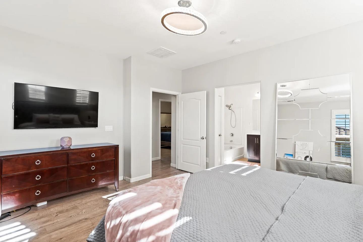 Detail Gallery Image 21 of 31 For 121 Lusitano, Gilroy,  CA 95020 - 3 Beds | 2 Baths