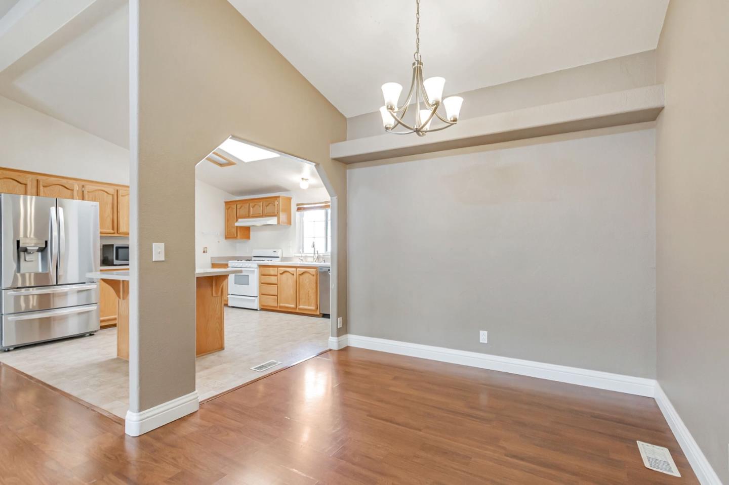 Detail Gallery Image 15 of 44 For 1220 Vienna Dr #571,  Sunnyvale,  CA 94089 - 5 Beds | 2 Baths