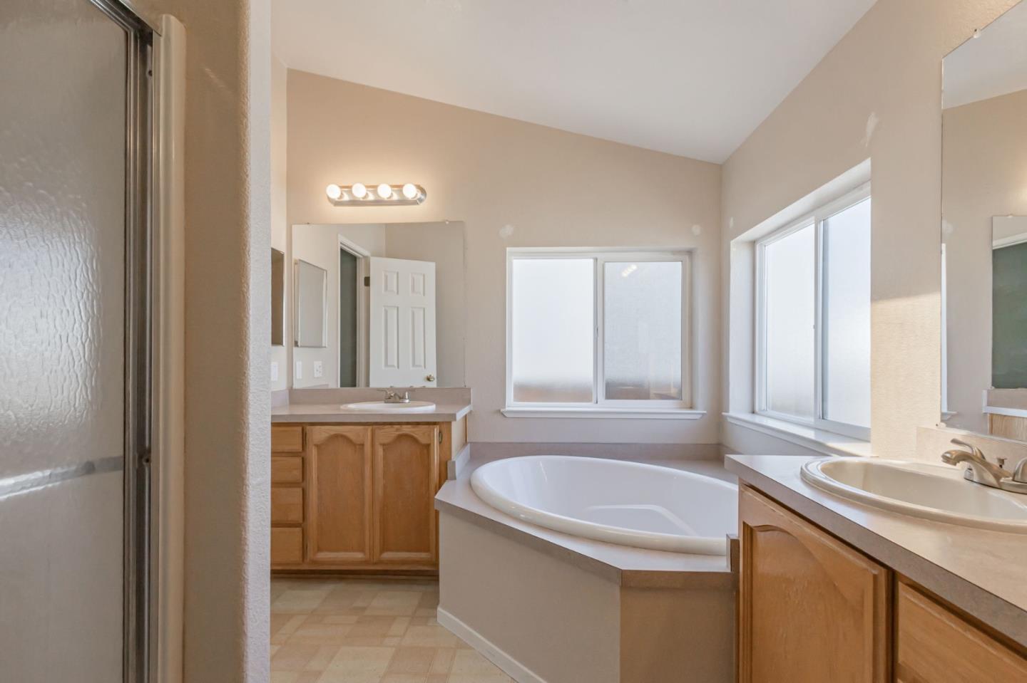 Detail Gallery Image 36 of 44 For 1220 Vienna Dr #571,  Sunnyvale,  CA 94089 - 5 Beds | 2 Baths