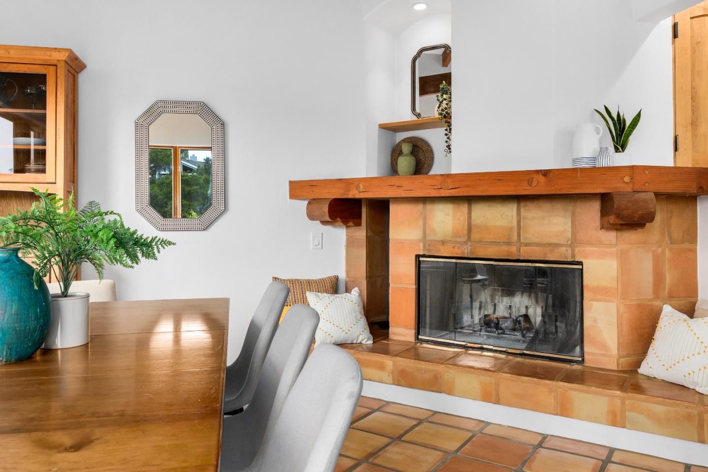Detail Gallery Image 16 of 62 For 6034 Thurber Ln, Santa Cruz,  CA 95065 - 3 Beds | 2/1 Baths
