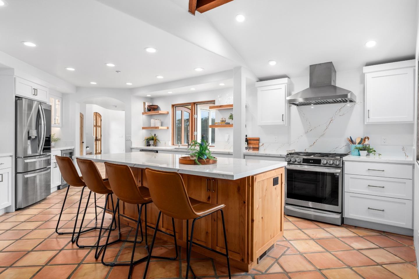 Detail Gallery Image 2 of 62 For 6034 Thurber Ln, Santa Cruz,  CA 95065 - 3 Beds | 2/1 Baths
