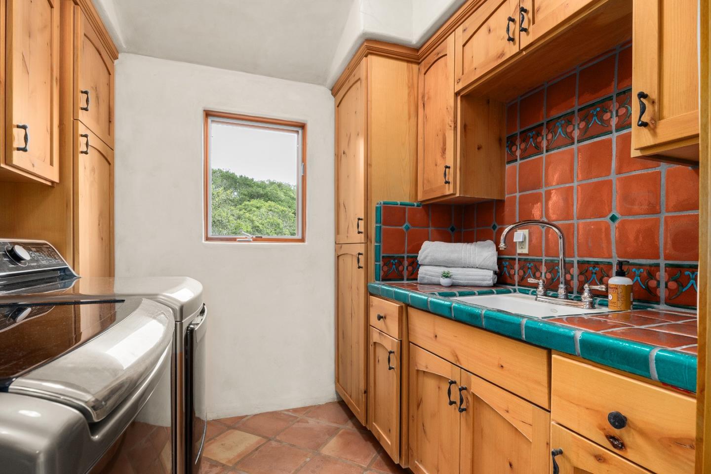 Detail Gallery Image 35 of 62 For 6034 Thurber Ln, Santa Cruz,  CA 95065 - 3 Beds | 2/1 Baths
