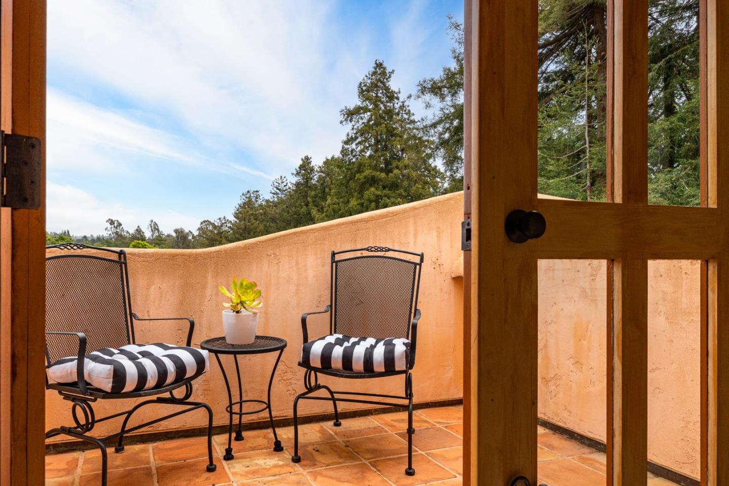 Detail Gallery Image 50 of 62 For 6034 Thurber Ln, Santa Cruz,  CA 95065 - 3 Beds | 2/1 Baths