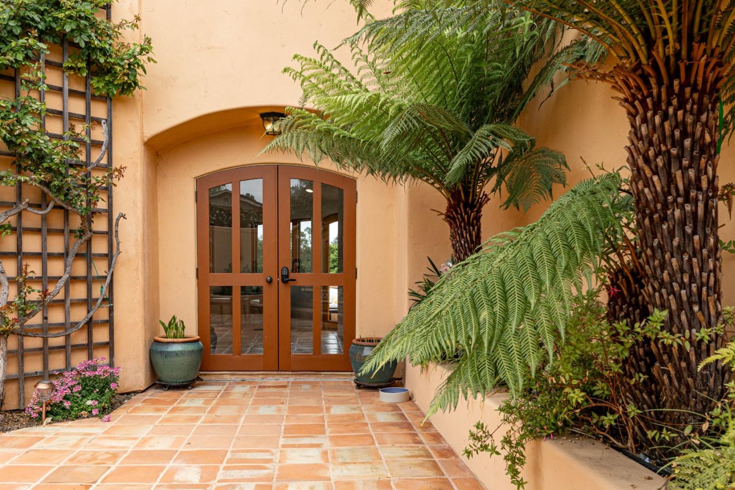 Detail Gallery Image 7 of 62 For 6034 Thurber Ln, Santa Cruz,  CA 95065 - 3 Beds | 2/1 Baths