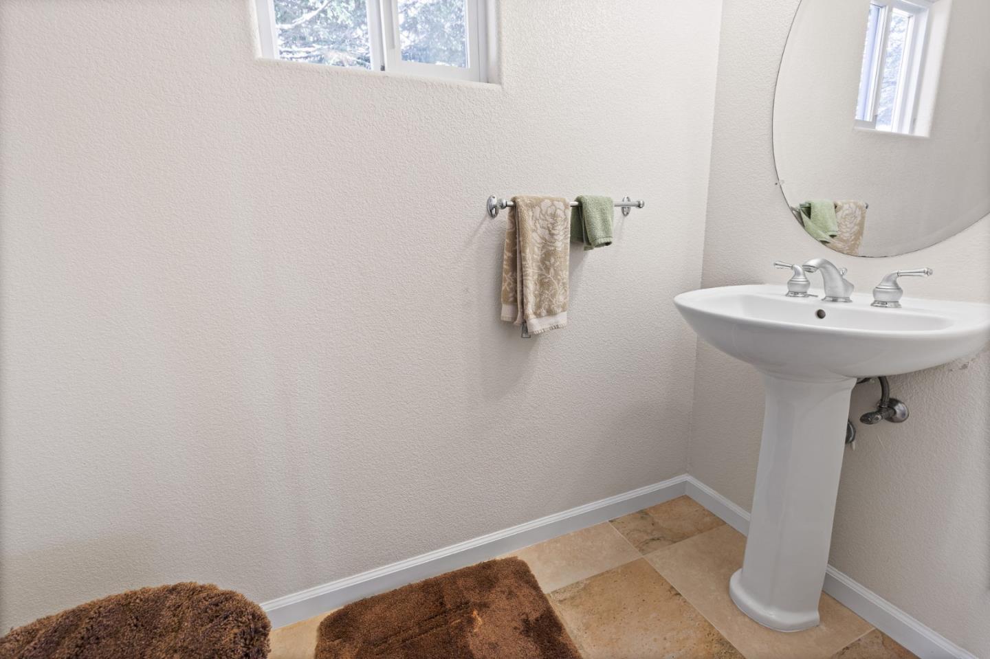 Detail Gallery Image 13 of 30 For 3134 Ocean Ter, Marina,  CA 93933 - 4 Beds | 2/1 Baths