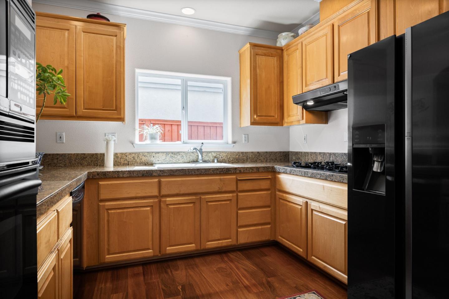 Detail Gallery Image 8 of 30 For 3134 Ocean Ter, Marina,  CA 93933 - 4 Beds | 2/1 Baths