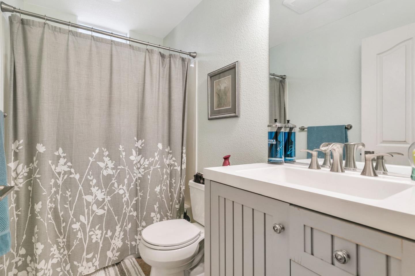 Detail Gallery Image 16 of 24 For 2610 Baton Rouge Dr, San Jose,  CA 95133 - 3 Beds | 2/1 Baths