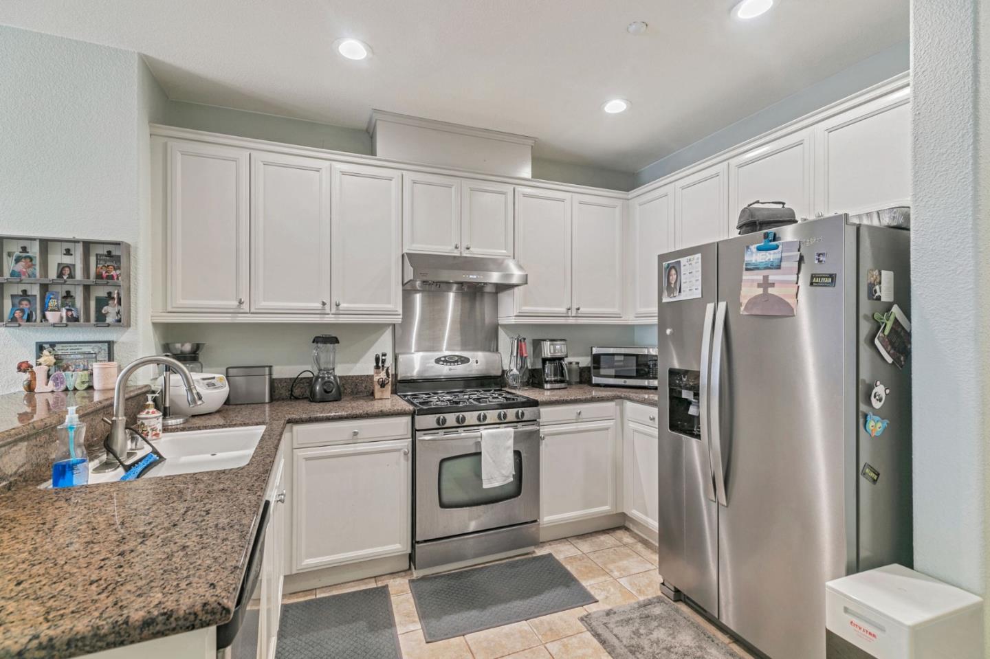 Detail Gallery Image 8 of 24 For 2610 Baton Rouge Dr, San Jose,  CA 95133 - 3 Beds | 2/1 Baths