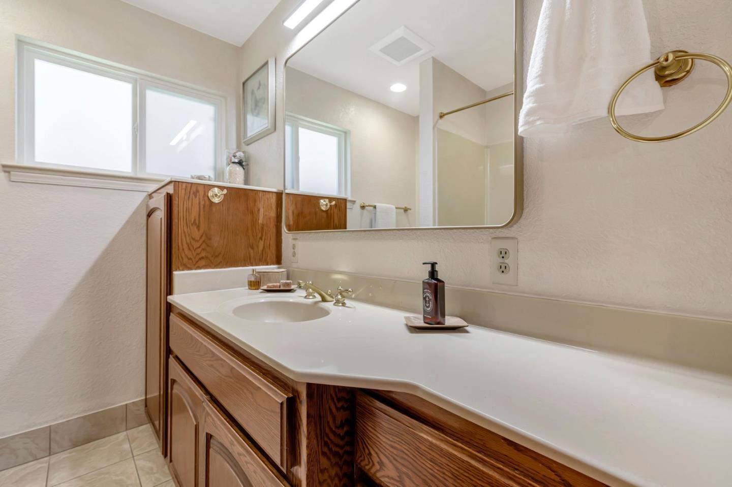 Detail Gallery Image 40 of 79 For 1149 Danbury Dr, San Jose,  CA 95129 - 4 Beds | 3 Baths