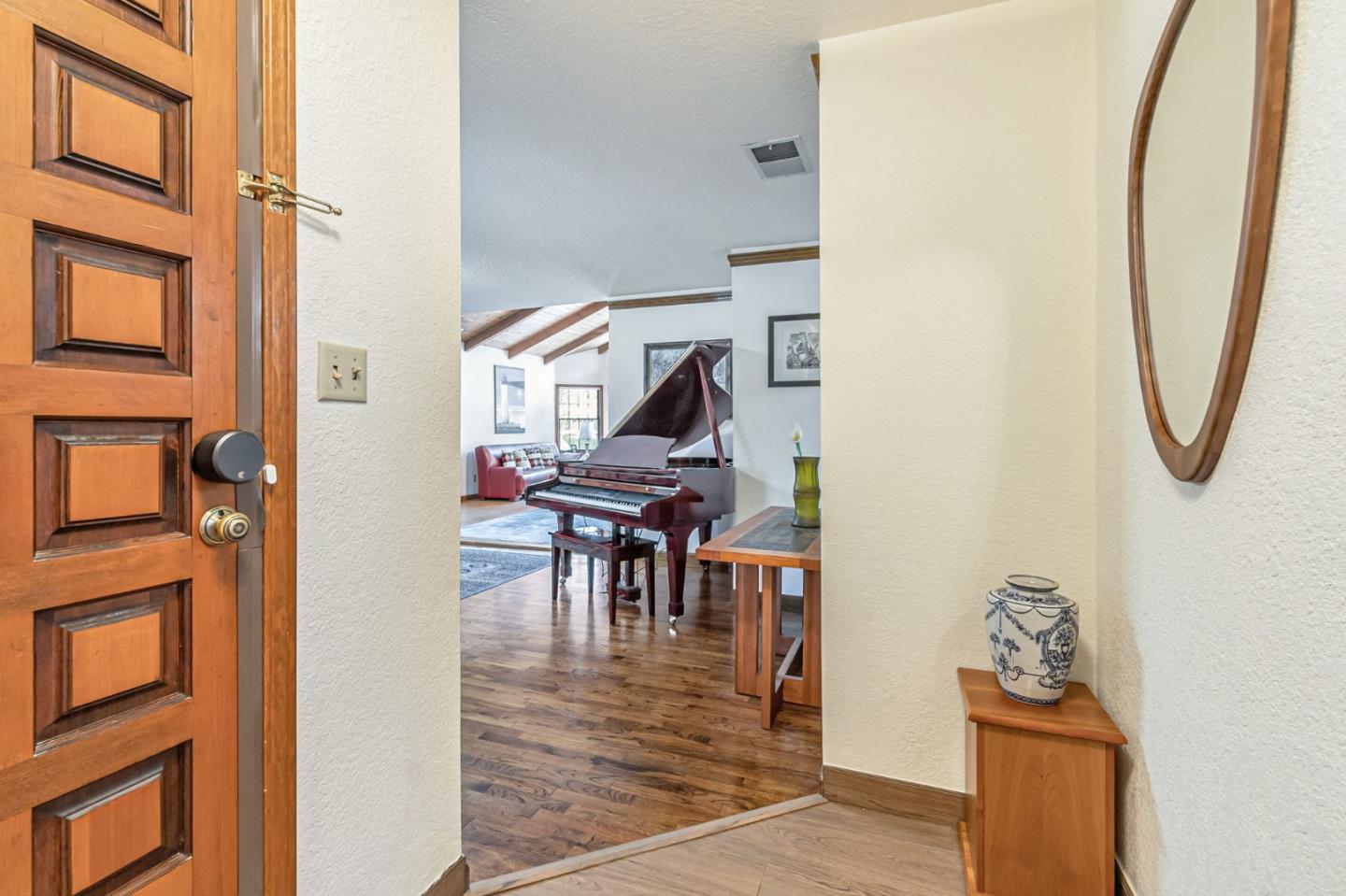 Detail Gallery Image 8 of 79 For 1149 Danbury Dr, San Jose,  CA 95129 - 4 Beds | 3 Baths