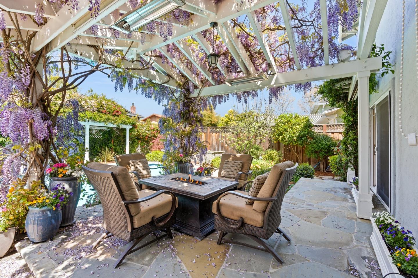 Detail Gallery Image 54 of 67 For 2380 Walden Sq, San Jose,  CA 95124 - 5 Beds | 3 Baths
