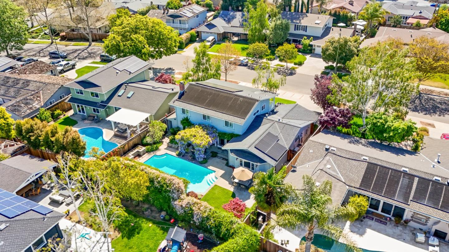 Detail Gallery Image 56 of 67 For 2380 Walden Sq, San Jose,  CA 95124 - 5 Beds | 3 Baths