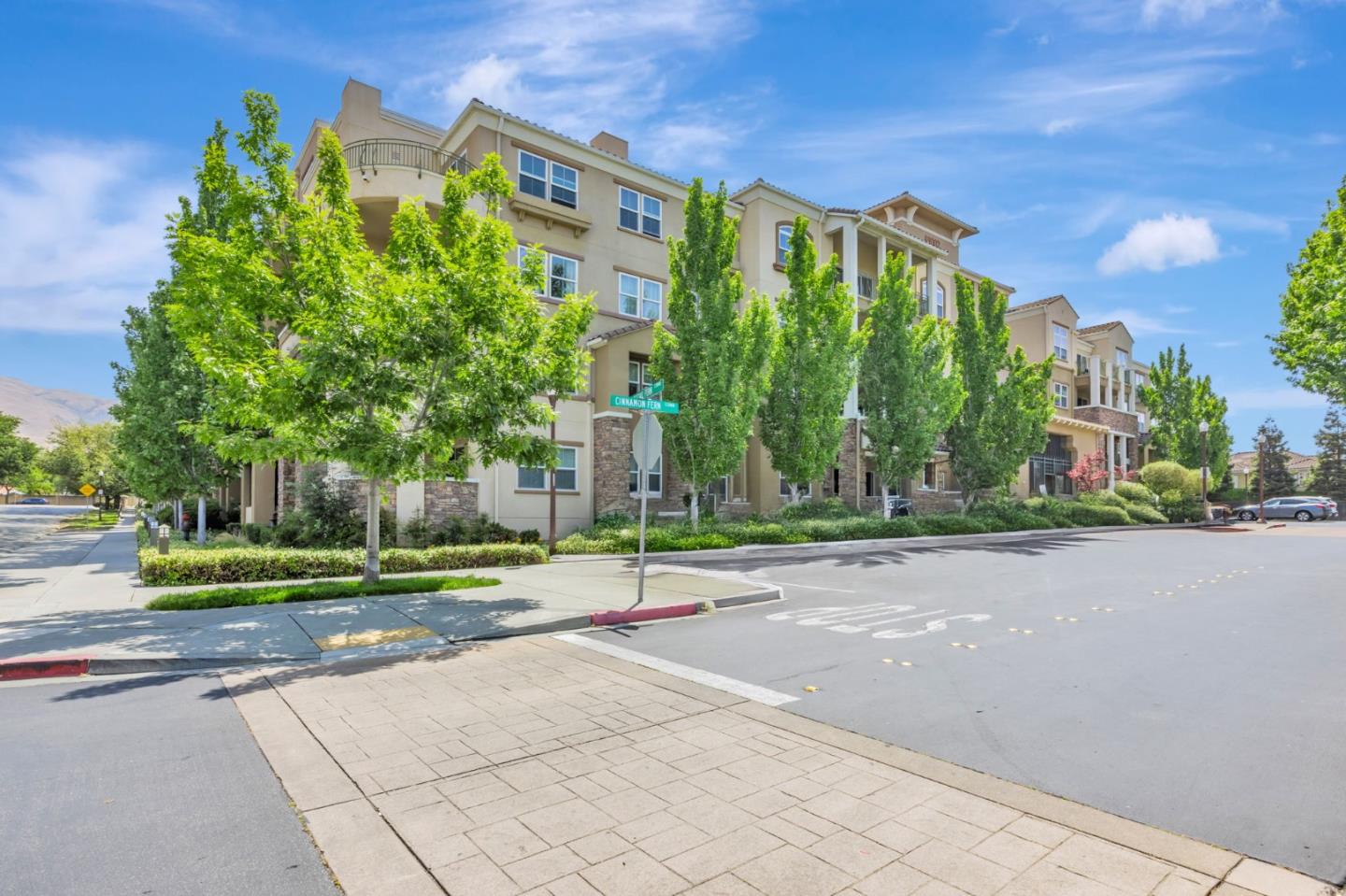 Detail Gallery Image 2 of 34 For 49002 Cinnamon Fern Cmn #430,  Fremont,  CA 94539 - 2 Beds | 2 Baths