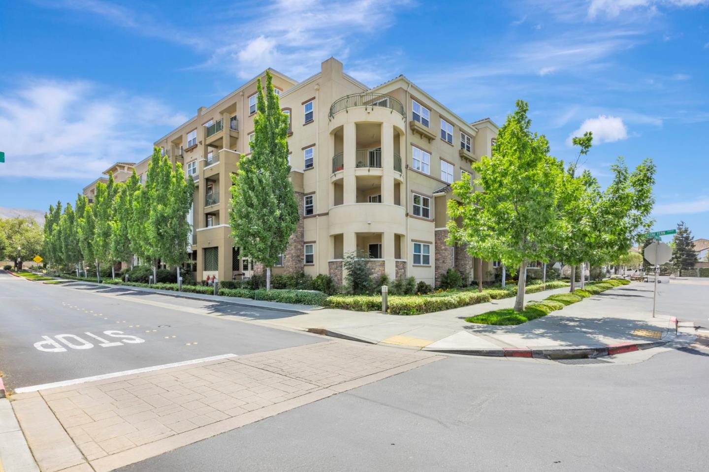 Detail Gallery Image 3 of 34 For 49002 Cinnamon Fern Cmn #430,  Fremont,  CA 94539 - 2 Beds | 2 Baths