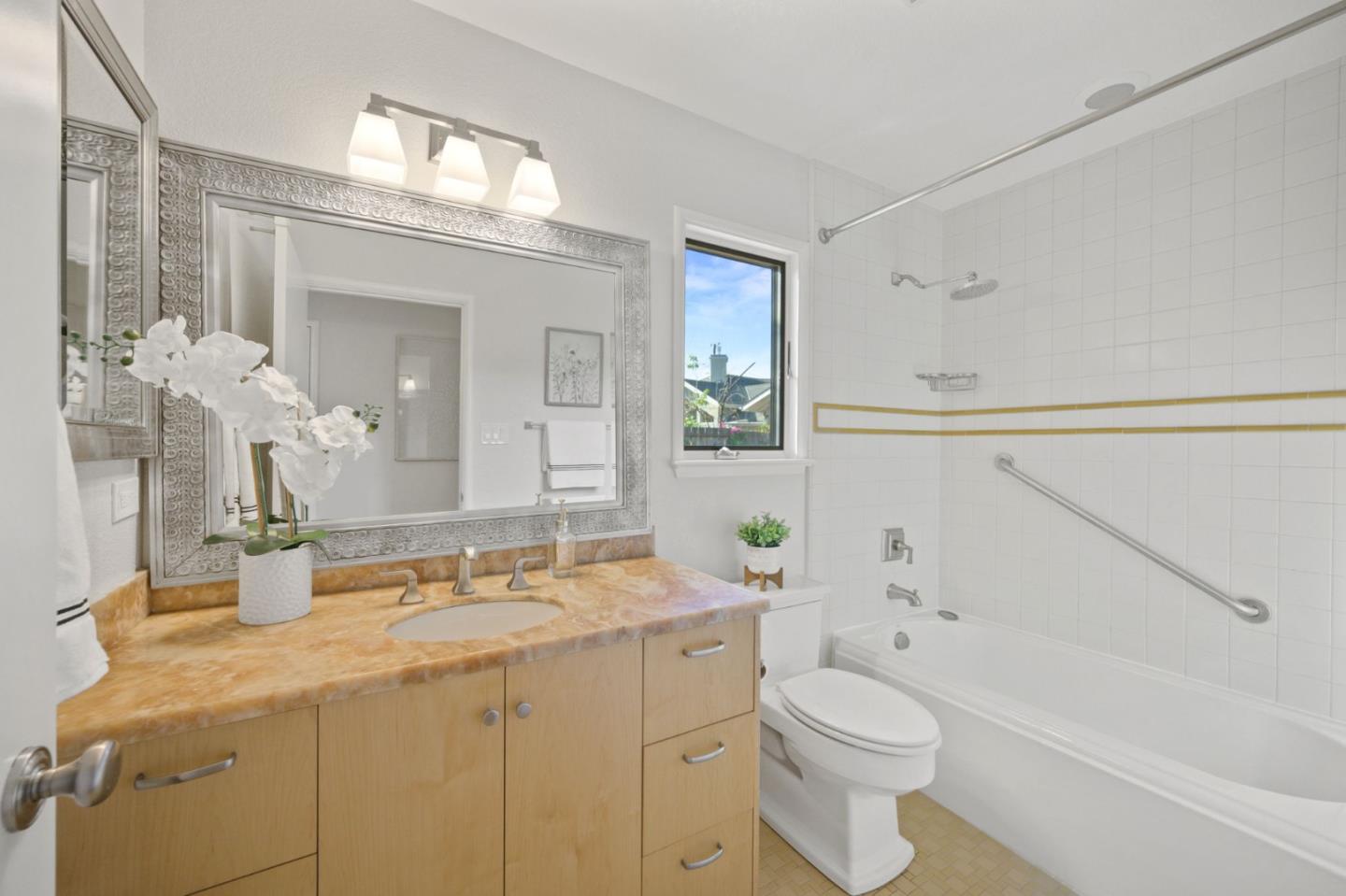 Detail Gallery Image 27 of 49 For 1148 Judson Dr, Mountain View,  CA 94040 - 4 Beds | 2 Baths