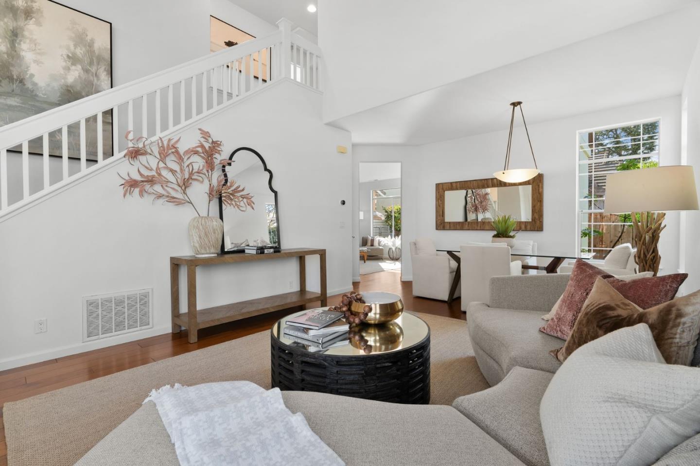 Detail Gallery Image 10 of 42 For 206 Palmita Pl, Mountain View,  CA 94041 - 3 Beds | 2/1 Baths