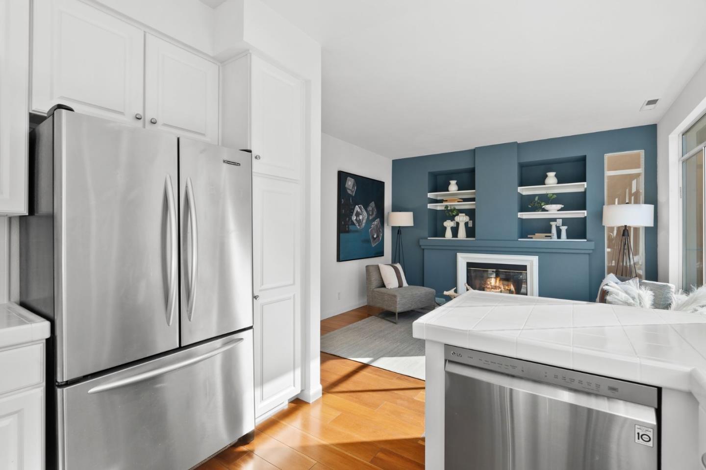 Detail Gallery Image 23 of 42 For 206 Palmita Pl, Mountain View,  CA 94041 - 3 Beds | 2/1 Baths