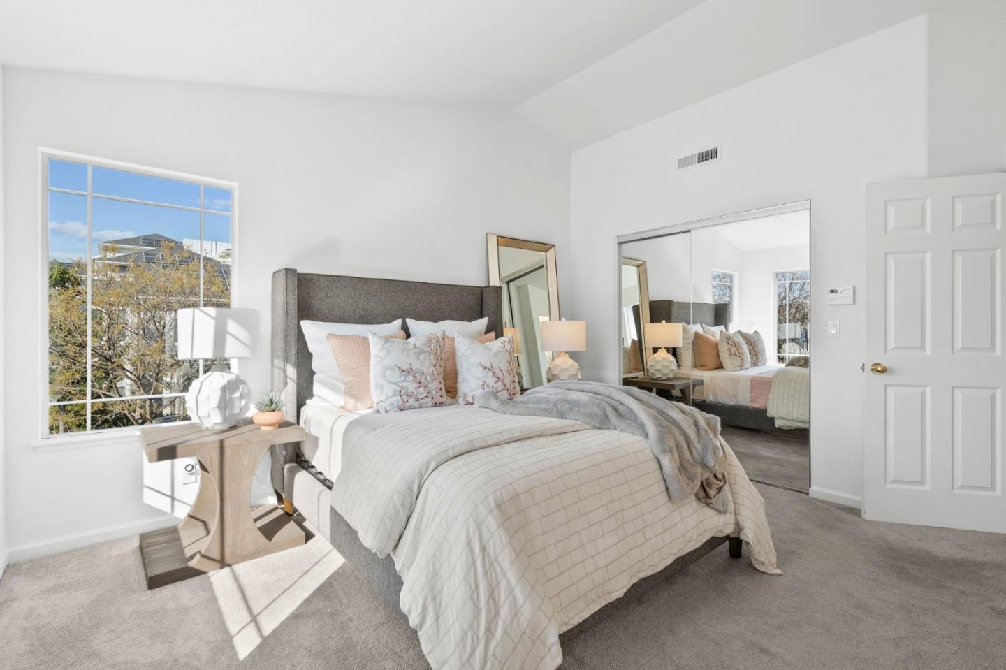 Detail Gallery Image 29 of 42 For 206 Palmita Pl, Mountain View,  CA 94041 - 3 Beds | 2/1 Baths
