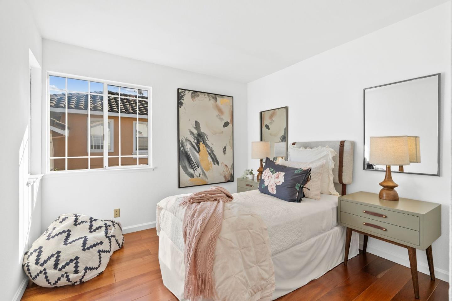 Detail Gallery Image 32 of 42 For 206 Palmita Pl, Mountain View,  CA 94041 - 3 Beds | 2/1 Baths