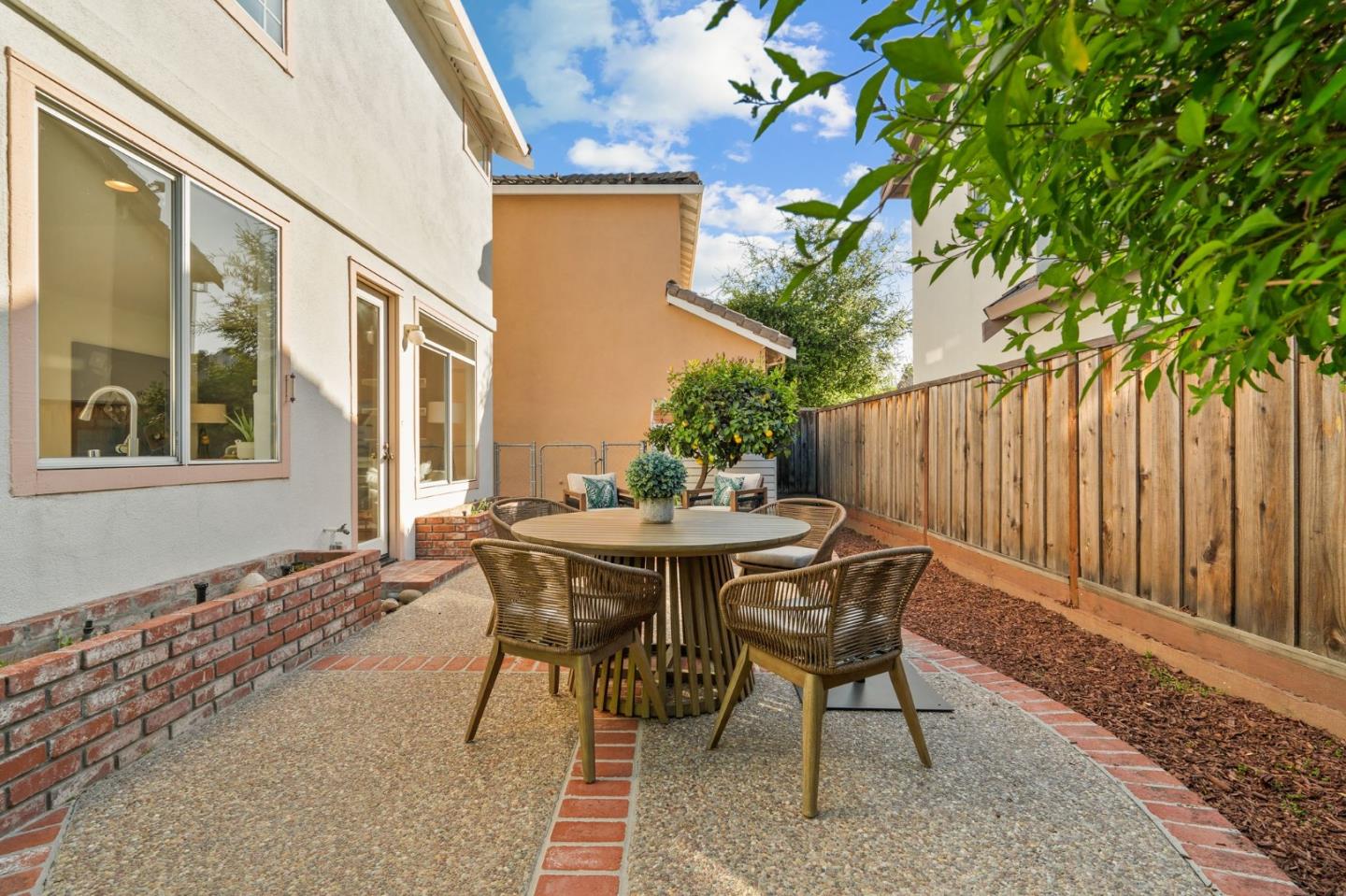 Detail Gallery Image 38 of 42 For 206 Palmita Pl, Mountain View,  CA 94041 - 3 Beds | 2/1 Baths