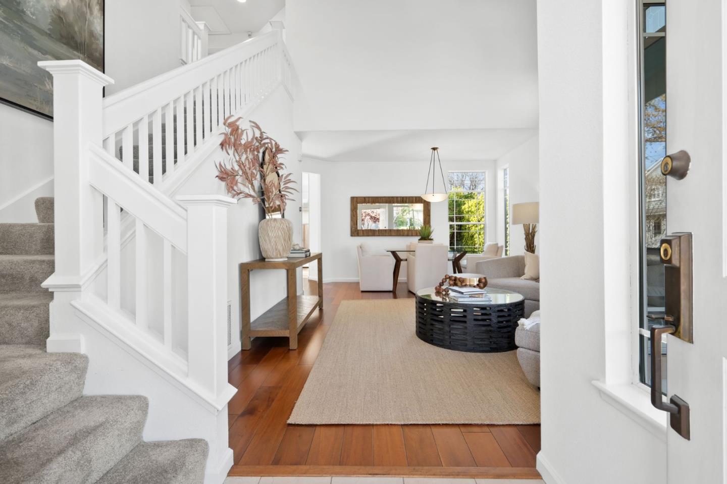 Detail Gallery Image 6 of 42 For 206 Palmita Pl, Mountain View,  CA 94041 - 3 Beds | 2/1 Baths