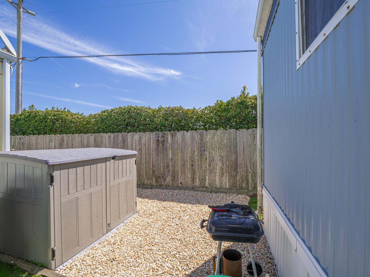 Detail Gallery Image 6 of 27 For 3128 Crescent #68,  Marina,  CA 93933 - 1 Beds | 1 Baths