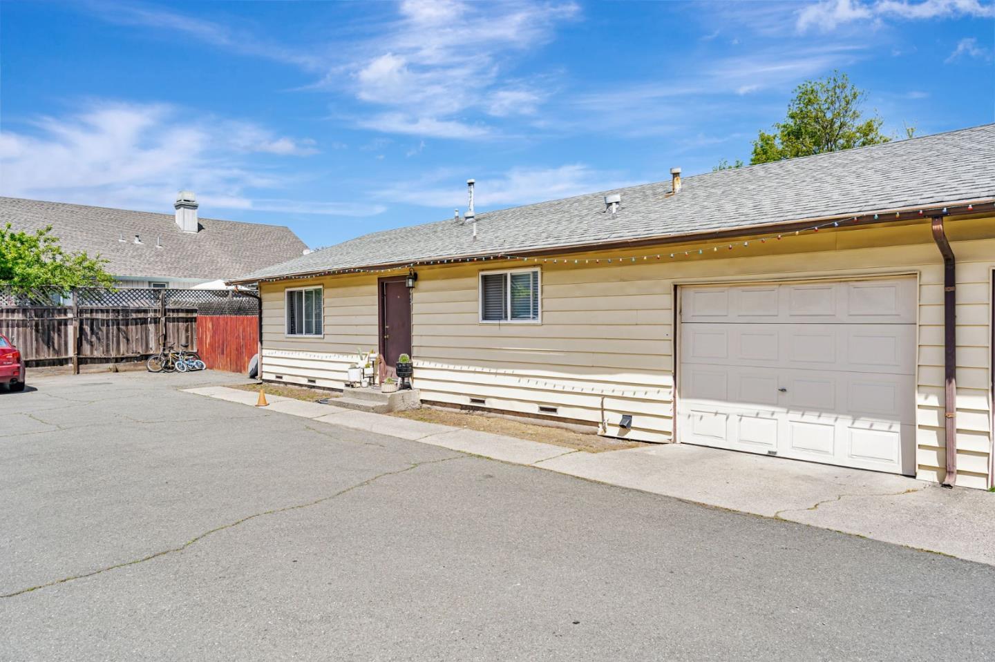 Detail Gallery Image 4 of 21 For 1660 Dutton Ave, Santa Rosa,  CA 95407 - – Beds | – Baths