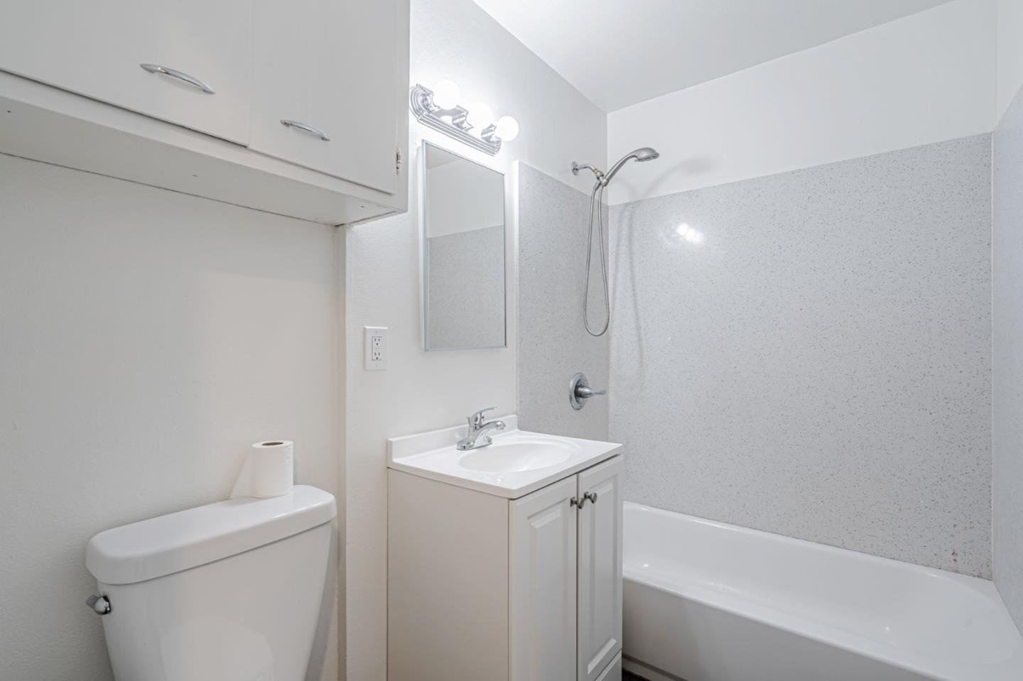 Detail Gallery Image 8 of 21 For 1660 Dutton Ave, Santa Rosa,  CA 95407 - – Beds | – Baths