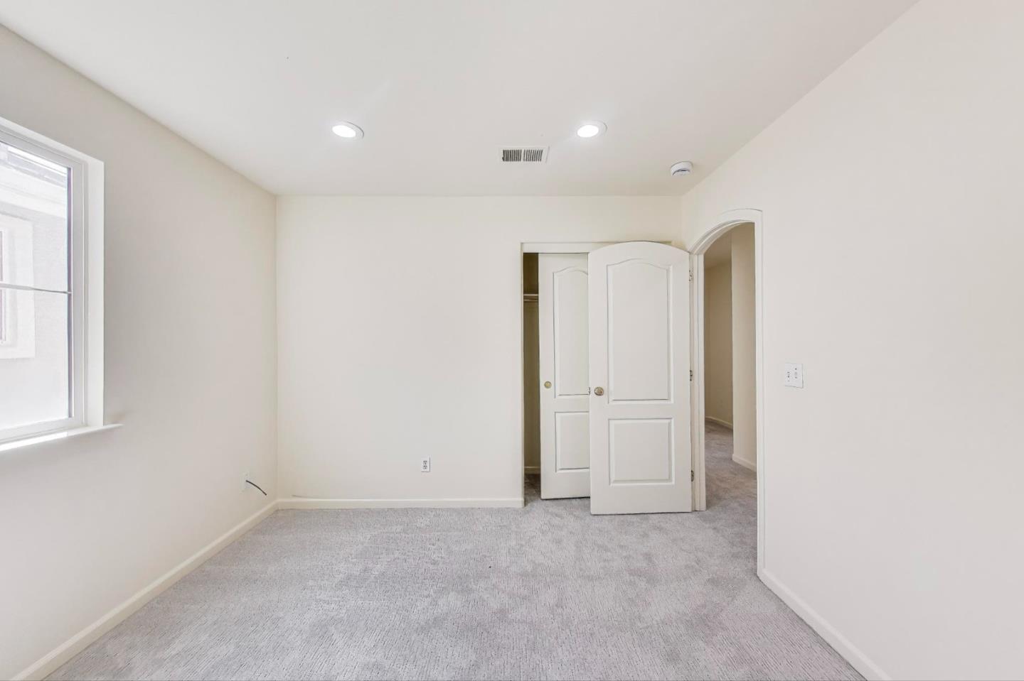 Detail Gallery Image 23 of 28 For 95 Olmsted Ct, Pittsburg,  CA 94565 - 5 Beds | 3 Baths